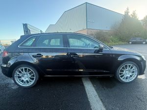 Audi A3 1.4 L black 2014 - Image 3