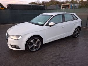 2015 Audi A3  1.6 Tdi - Image 2
