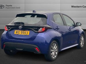 Toyota Yaris 1.5 VVT-h Icon E-CVT Euro 6 (s/s) 5dr - Image 2