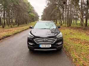 Hyundai Santa Fe 2017 4X4 Executive - Image 2