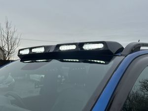 242 VOLKSWAGEN AMAROK STYLE *AS NEW* - Image 4