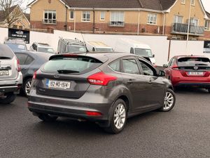 Ford Focus 2015 1.6 petrol automatic - Image 4