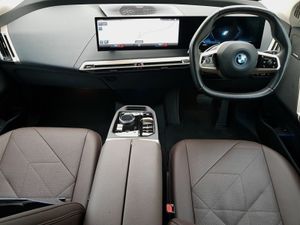 BMW iX xDrive40 Sport - Image 4
