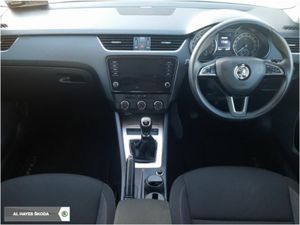 Skoda Octavia **TINY MILEAGE**AMBITION 1.6TDI 115H - Image 2