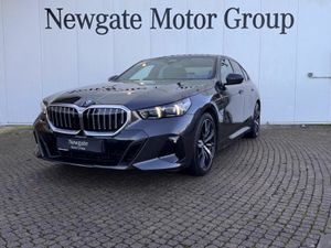 BMW 5-Series 530E M SPORT - Image 2