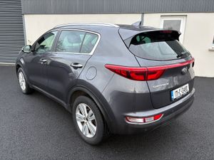 171 Kia Sportage Platinum 1.7 CRDI - Image 4