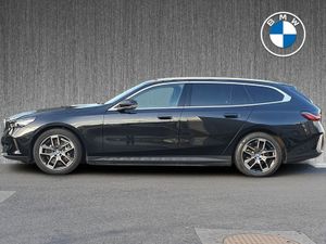 BMW i5 eDrive40 Sport Edition Touring - Image 3