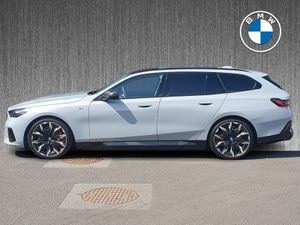 BMW i5 eDrive40 M Sport Pro Touring - Image 4