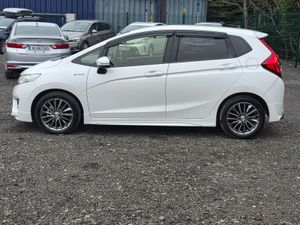 Honda Fit 2015 Hybrid Automatic - Image 4