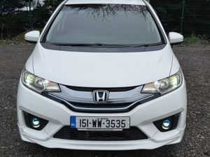 Honda Fit 2015 Hybrid Automatic - Image 2