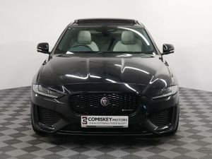 Jaguar XE D200 MHEV R-Dynamic Black - Image 2