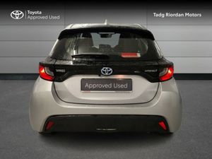 Toyota Yaris HYBRID LUNA 4DR AUTO - Image 4