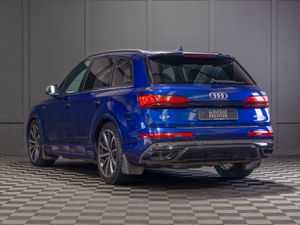 2023 Audi Q7 S-Line 60 TFSIe Competition - Image 4