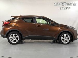Toyota C-HR 1.8 PET HYBRID - Image 2