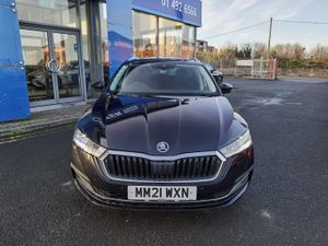 SKODA OCTAVIA 1.4TSI IV SE AUTOMATIC PHEV - Image 2