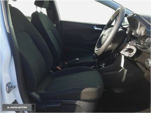 Ford Fiesta 1.1L Ti-VCT 70 PS Zetec - Image 4