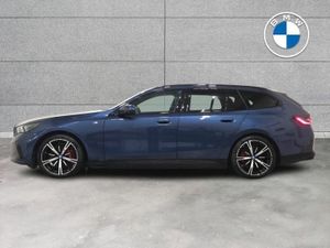 BMW i5 eDrive40 M Sport Pro Touring - Image 4