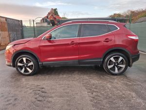 2017 Nissan Qashqai 1.5 .Light Damage - Image 4