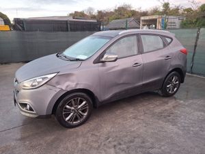 2015 Hyundai ix35  1.7 Diesel  Excetutive - Image 2