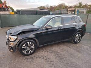 2019 Mercedes GLC-Class  4 Matic  220D  2.0 Diesel - Image 2