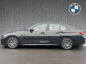 BMW 3-Series 330e M Sport Saloon - Image 3