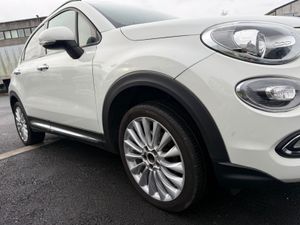 Fiat 500X 2015 white - Image 2
