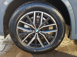 BMW iX1 iX1 eDrive20 M Sport - Image 4