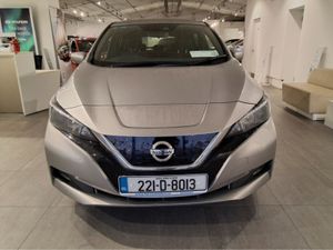 Nissan Leaf SV 40KW- Very Low Mileage - 1 Owner - - Image 4