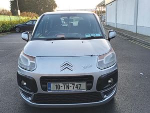 CITROEN C3 PICASSO / 2010 / 1.6 DIESEL / MANUAL - Image 2
