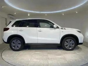Suzuki Vitara 1.4 Boosterjet Mild Hybrid Motion 5 - Image 4