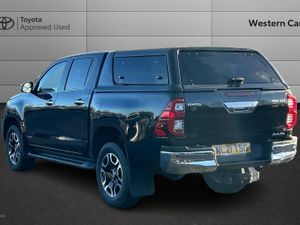 Toyota Hilux 2.8 D-4D Invincible Auto 4WD Euro 6 ( - Image 4