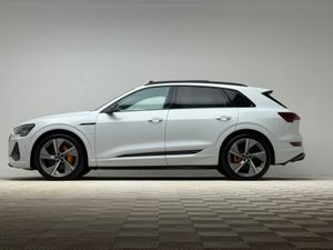 Audi e-tron 55 VORSPRUNG QUATTRO - Image 4