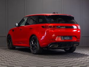 242 Range Rover Sport P460e Dynamic HSE - Image 4