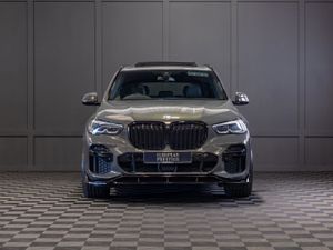 222 BMW X5 X-Drive 45e M-Sport - Image 2