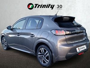 Peugeot 208 LOW MILEAGE ** 1.2 PURETECH ** 75BHP A - Image 3