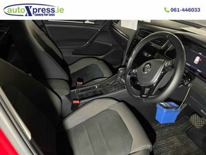 Volkswagen Golf 1.4 TSI HIGH LINE TECH EDITION Aut - Image 2