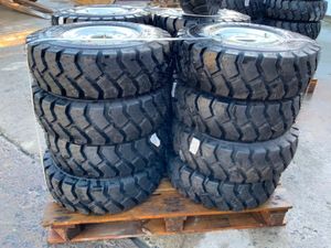 UNUSED FORK LIFT RIMS & TYRES.6 - Image 3