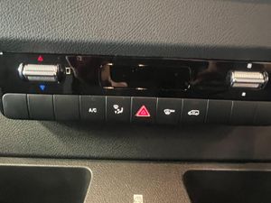 Mercedes-Benz Sprinter 2.0 317 CDI G-Tronic RWD L3 - Image 3