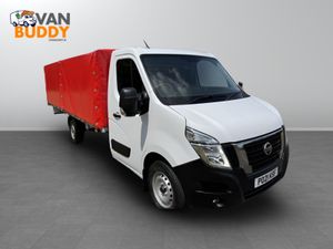 2021 Nissan NV400 5.5m Curtainsider Van - Image 2