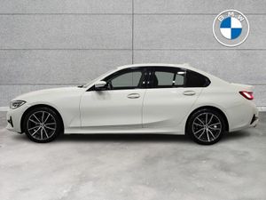 BMW 3-Series 318d Sport Saloon - Image 4