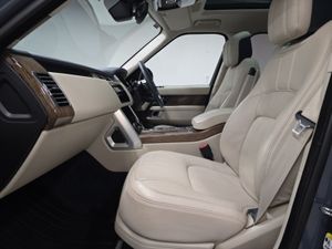 Land Rover Range Rover Diesel Estate Vogue SE - Image 4