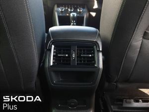 Skoda Karoq **SUNROOF**BLACK PACK**SPORTLINE**TINY - Image 4
