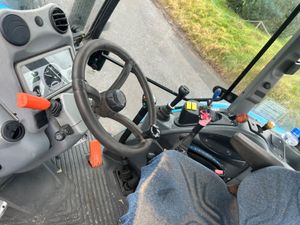 2005 Landini Vision 95 with Loader - Image 3