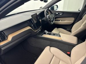 Volvo XC60 T6 PLUS BRIGHT *IN STOCK* €175 P/W ON P - Image 4