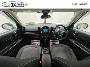 Mini Cooper CROSSOVER 2.0 Automatic - Image 2