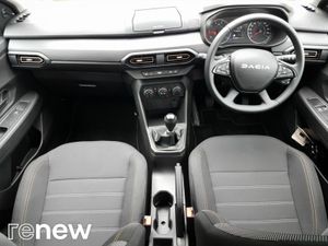 Dacia Sandero Stepway TCe 90 STEPWAY Essential - Image 2