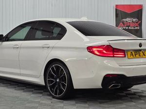 BMW 5-Series DIESEL SALOON - Image 4