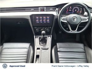 Volkswagen Passat ELEGANCE 1.5 TSI 150HP *FULL LEA - Image 2