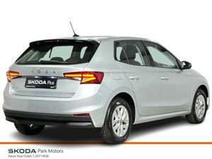 Skoda Fabia Selection 1.0MPI 80BHP - Reversing Cam - Image 4