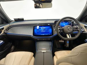 Mercedes-Benz E-Class E 300 e AMG EDITION PLUS | - Image 3